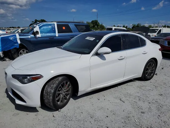 2019 Alfa Romeo Giulia