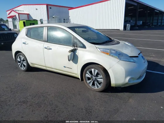 2016 Nissan LEAF SV