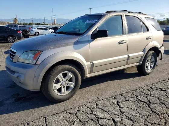 2005 Kia Sorento LX