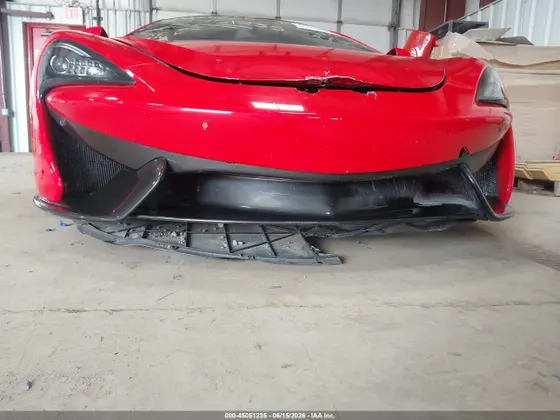 2017 McLaren 570GT