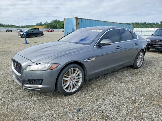 2016 Jaguar XF 35t Prestige