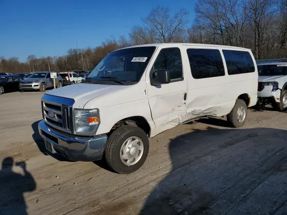 2014 Ford Econoline Wagon XLT