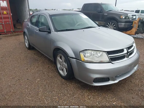 2013 Dodge Avenger SE