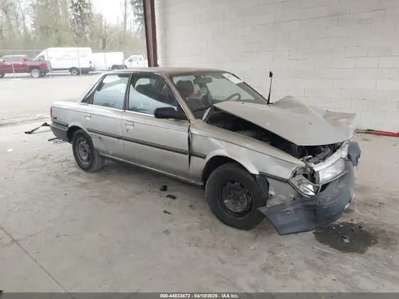 1991 Toyota Camry DLX