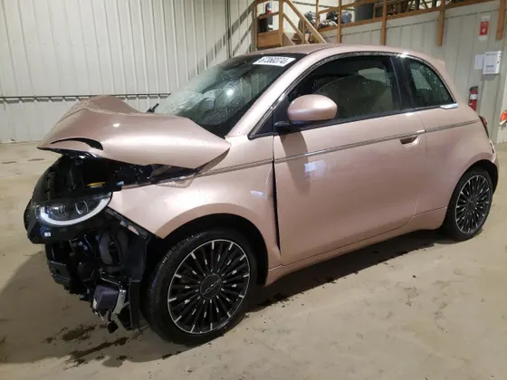 2024 FIAT 500 E LA PRIMA
