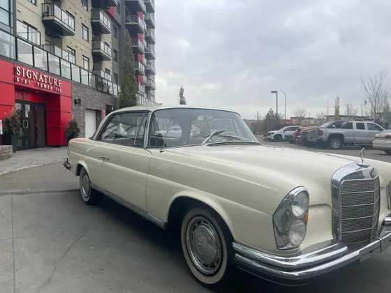 1963 Mercedes-Benz 220 220 SE