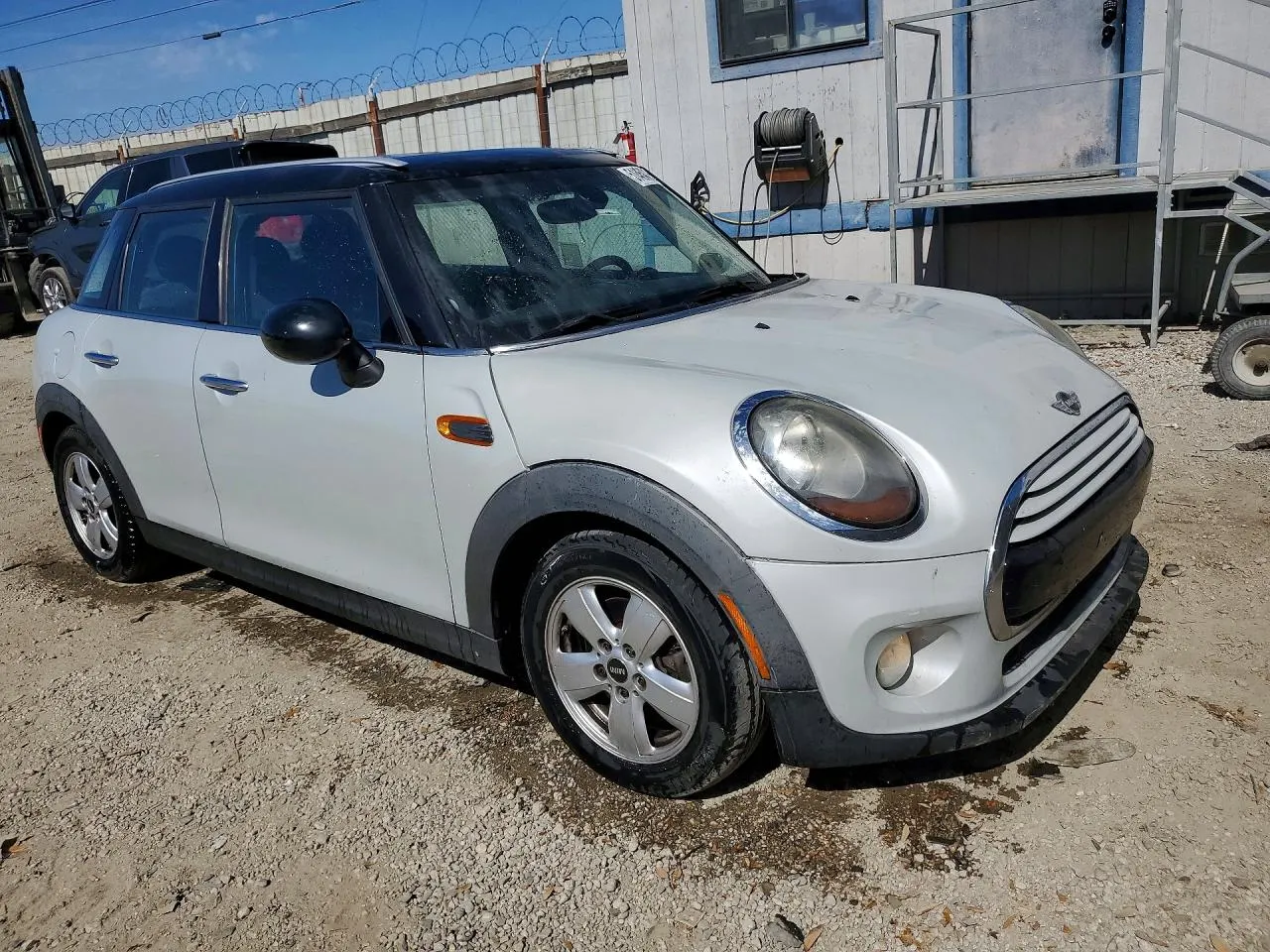 2015 MINI Cooper Hardtop 4 Door COOPER