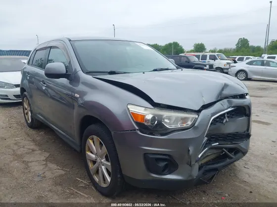 2013 Mitsubishi Outlander Sport ES