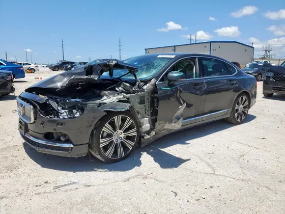 2023 Volvo S90 Plus