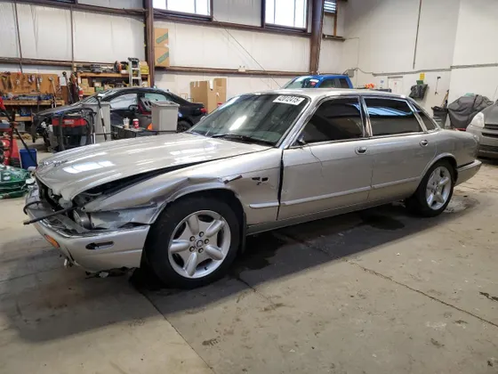 1999 Jaguar XJ Series Sedan XJR