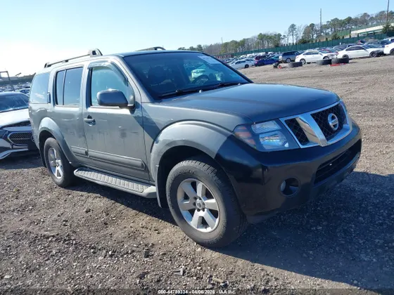 2009 Nissan Pathfinder SE
