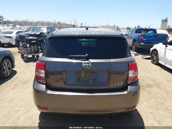 2013 Scion xD