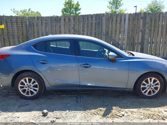 2015 Mazda Mazda3 i Touring