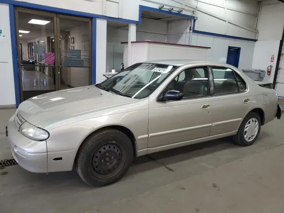 1995 Nissan Altima GLE