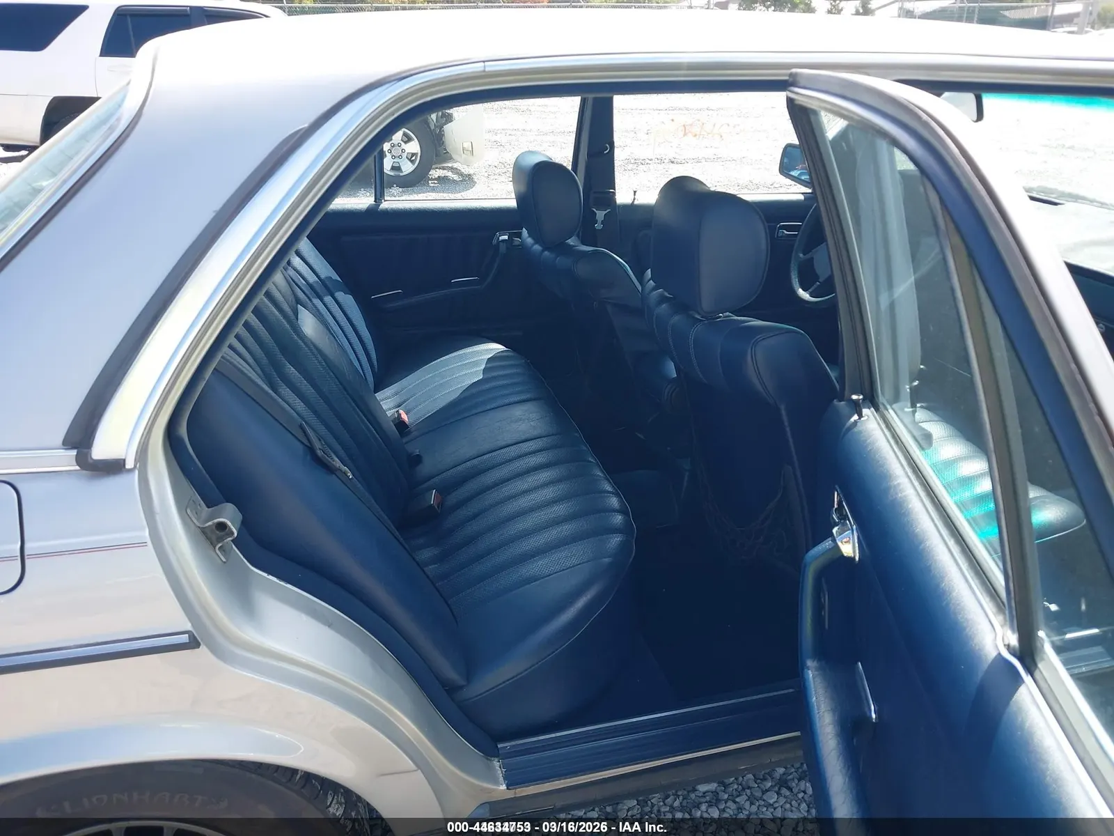 1983 Mercedes-Benz 300 Series 300D-T