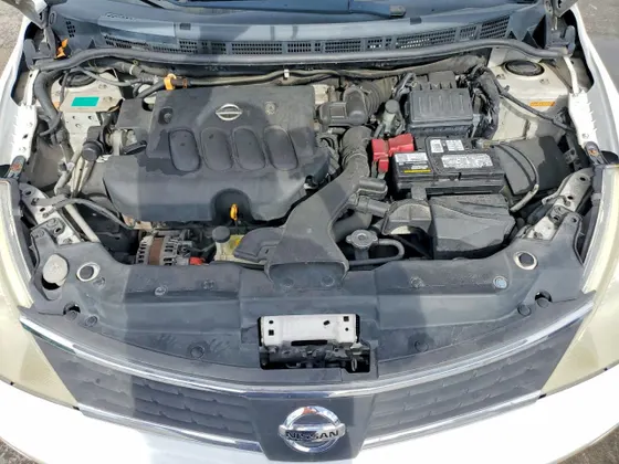 2008 Nissan Versa 1.8 SL