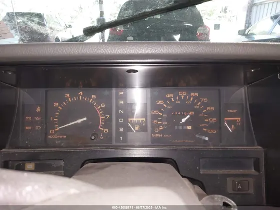 1989 Nissan Hardbody King Cab 2WD KING CAB