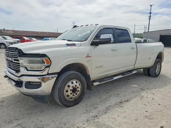 2020 Ram 3500 Laramie
