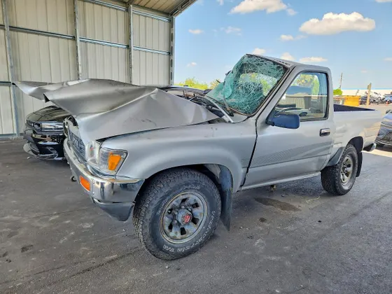 1991 Toyota 4WD Pickups DLX