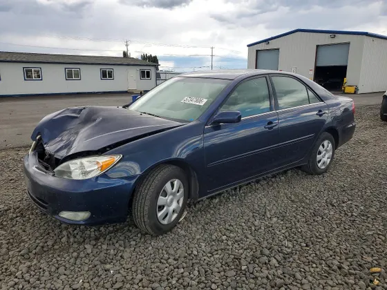 2002 Toyota Camry LE