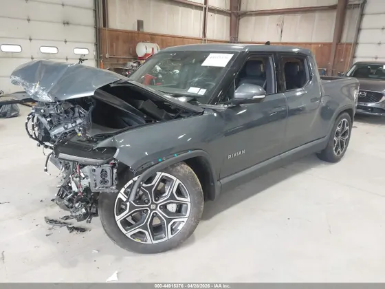 2025 Rivian R1T Adventure