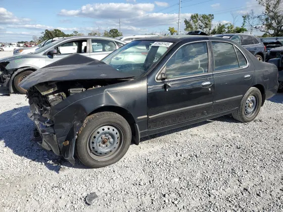 1995 Nissan Altima GLE