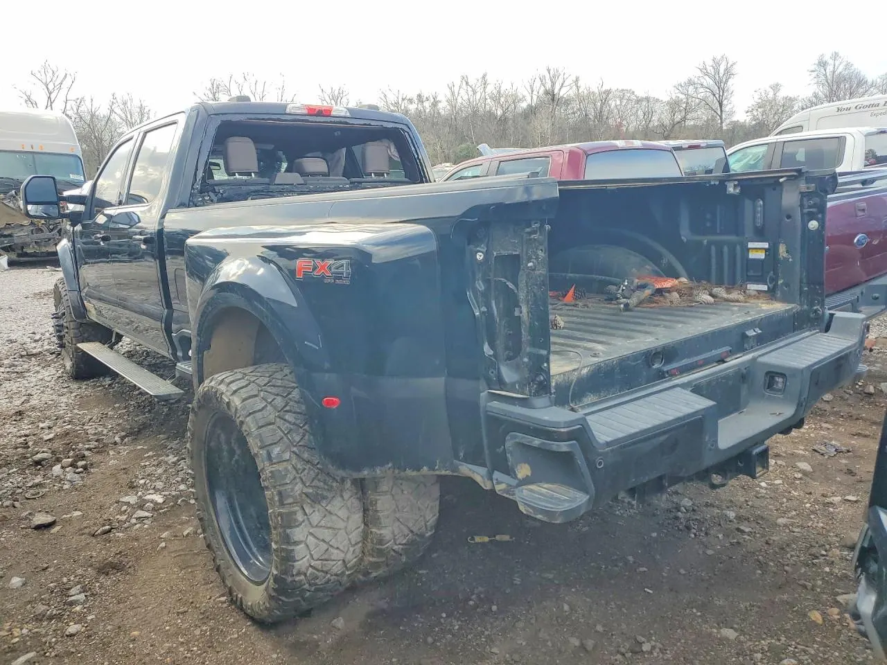 2025 Ford Super Duty F-450 DRW LARIAT