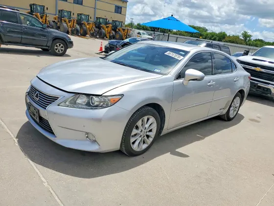2013 Lexus ES 300h Hybrid