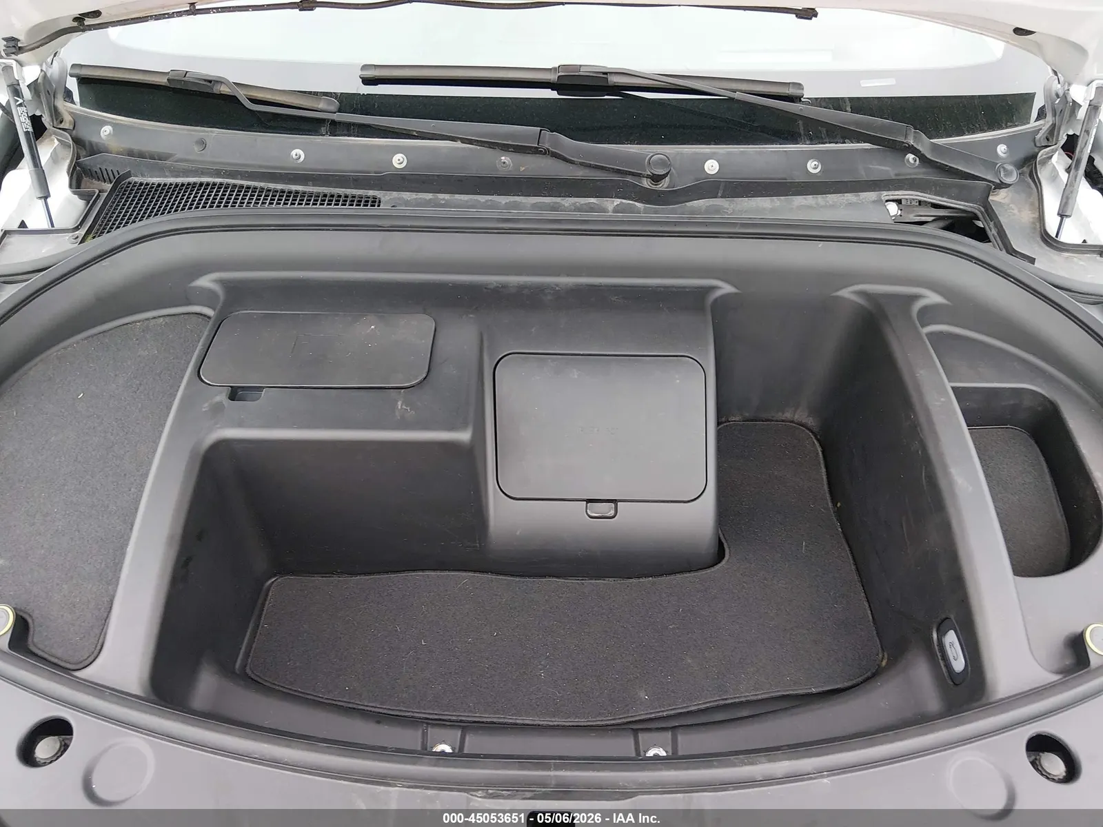 2024 VinFast VF 8 Eco