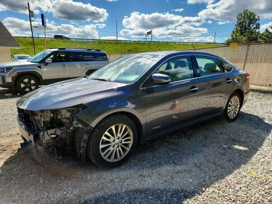 2013 Toyota Avalon Hybrid Limited