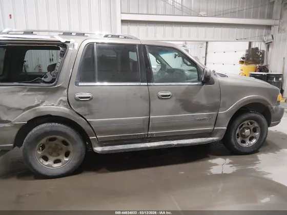 2002 Lincoln Navigator