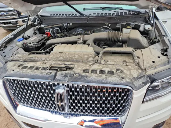 2023 Lincoln Navigator Standard
