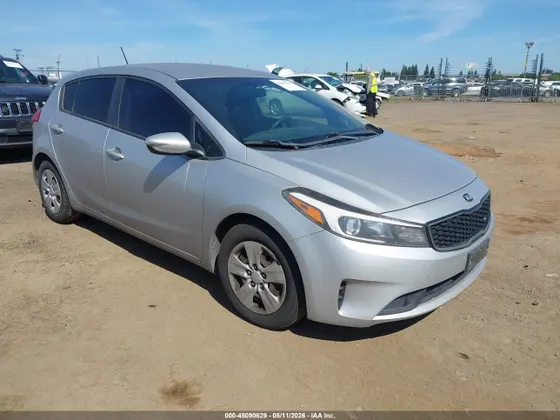 2017 Kia Forte5 LX