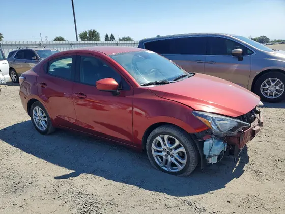 2016 Scion iA