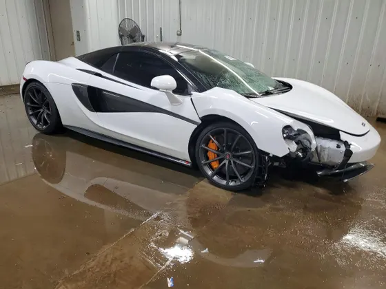 2018 McLaren 570S