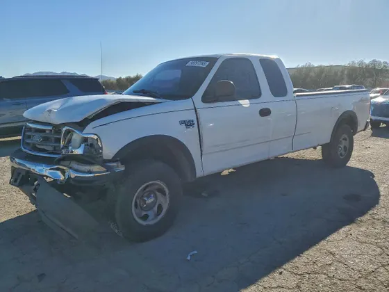 2000 Ford F-150 XL