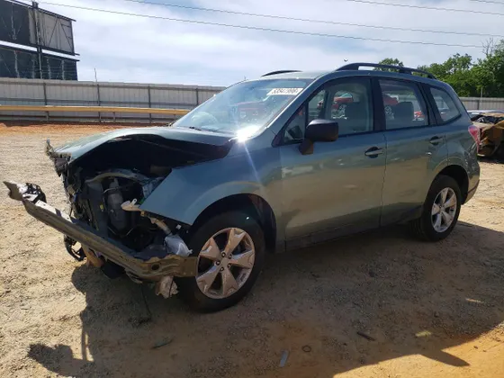 2016 Subaru Forester 2.5i