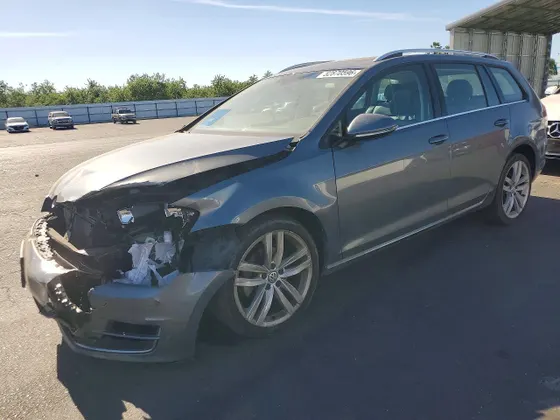 2017 Volkswagen Golf SportWagen S