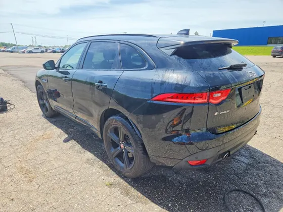 2017 Jaguar F-PACE 35t R-Sport