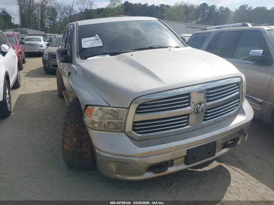 2015 Ram 1500 SLT