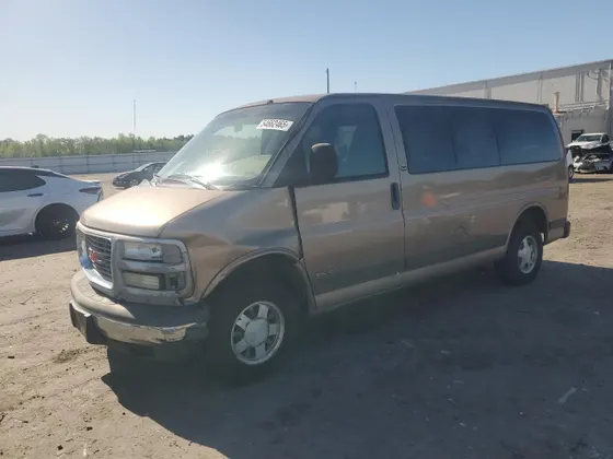 2002 GMC SAVANA G1500