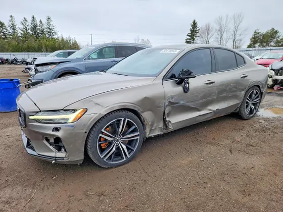 2019 Volvo S60 R-Design