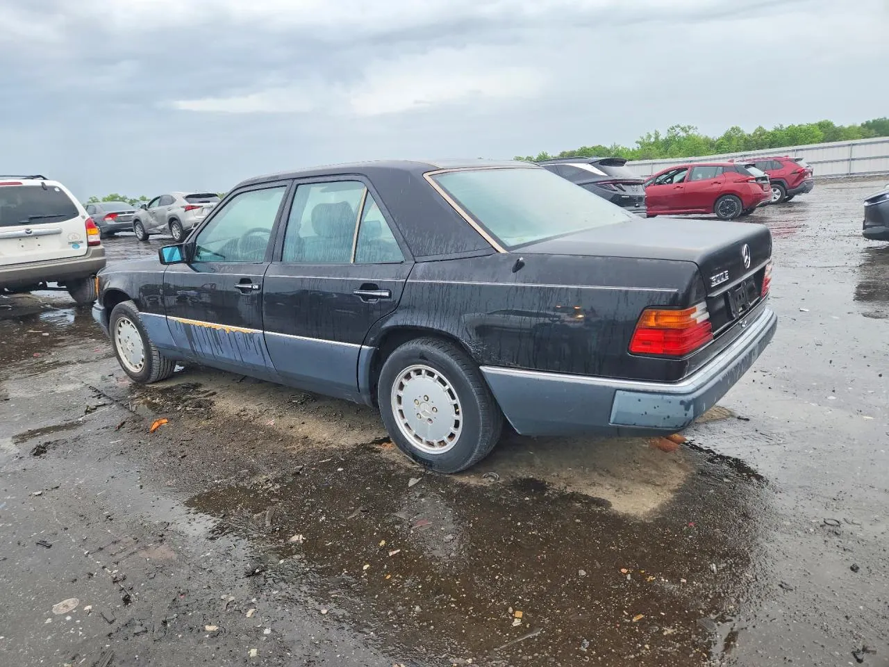 1990 Mercedes-Benz 300 Series 300E