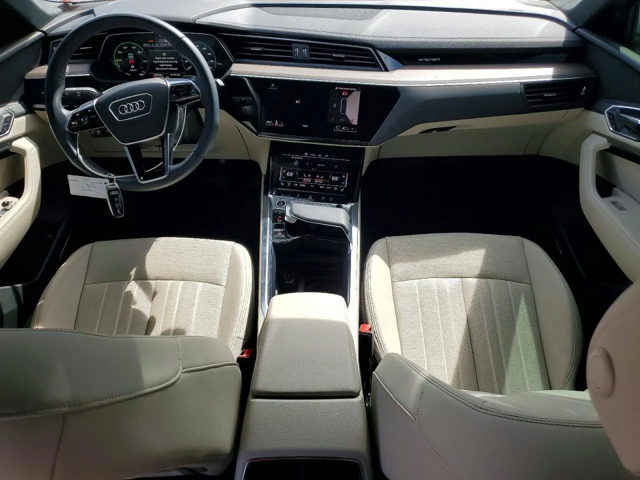 2024 Audi Q8 e-tron Sportback S line Premium Plus