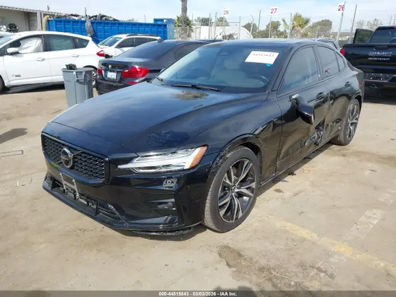 2025 Volvo S60 Core