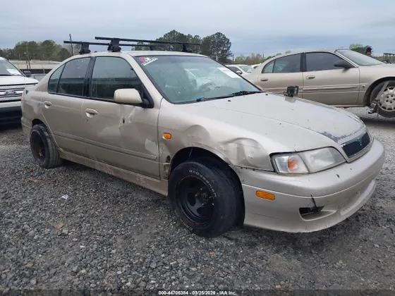 2000 INFINITI G20 Luxury