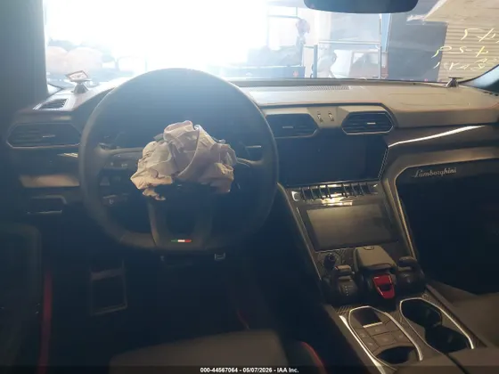 2024 Lamborghini Urus Performante