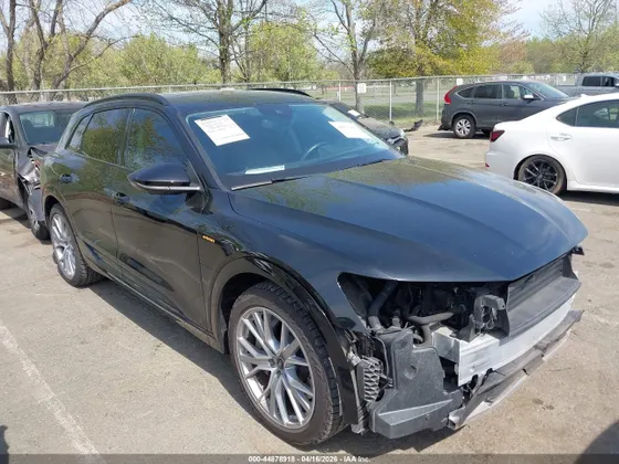 2021 Audi e-tron Prestige