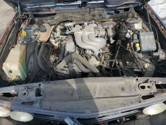 1986 BMW 528 - 533 - 633 - 733 528E