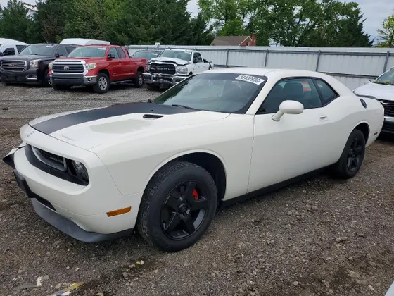 2010 Dodge Challenger SE
